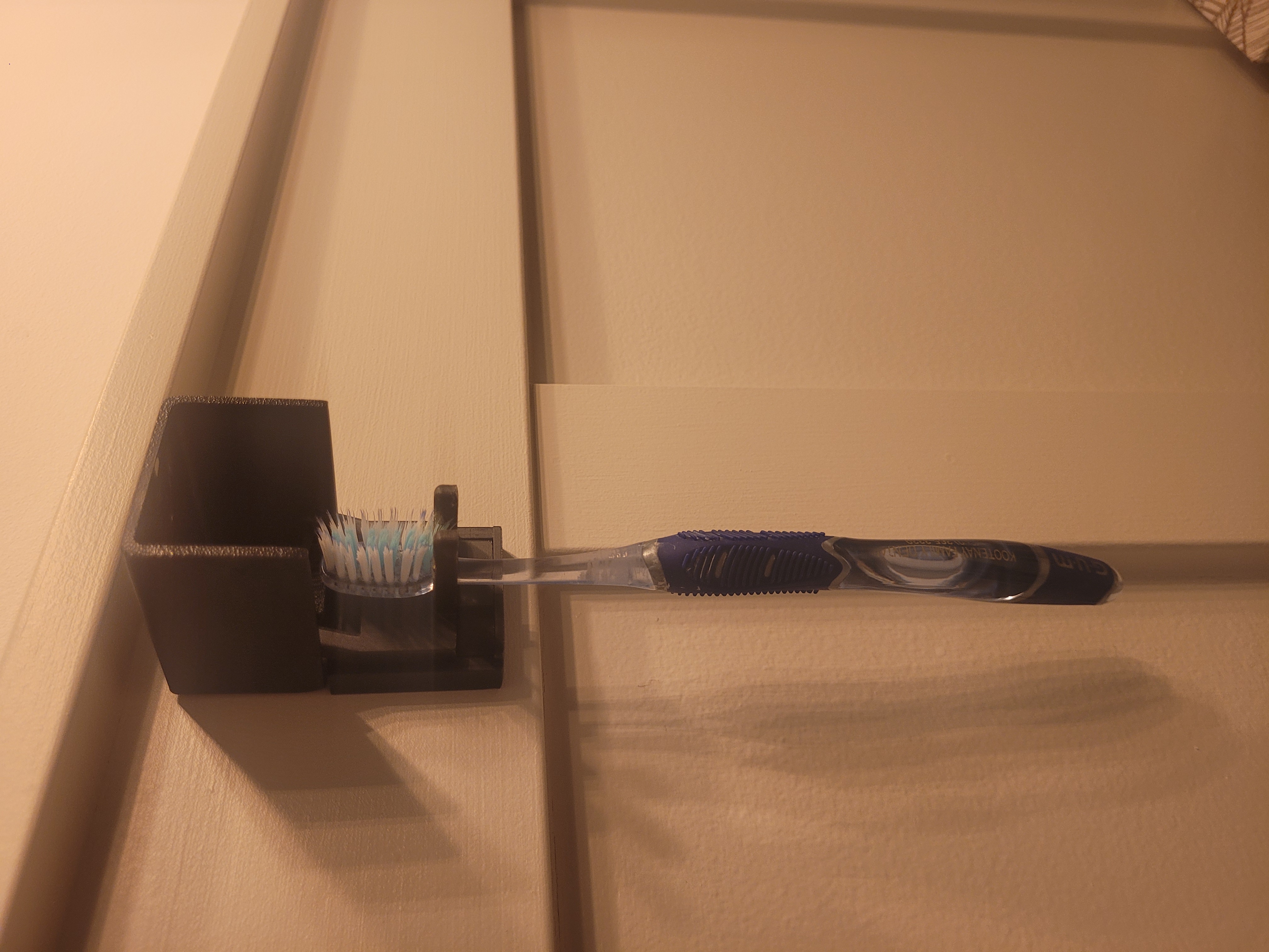Toothbrush holder reference image